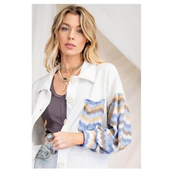 143 Story Women's Quilted Rib Textured Lightweight Wood Button Down Shirt - Picture 4 of 10